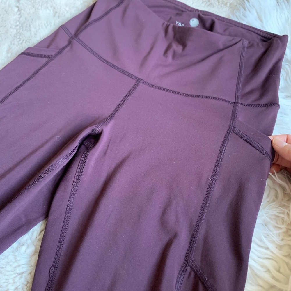 Plum mid rise leggings